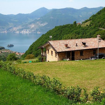 In A Green And Relaxing Atmosphere With Pool And Stunning Lake View Villa Marone Eksteriør bilde