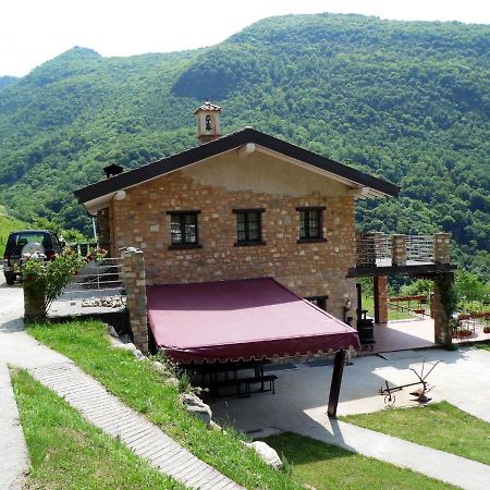 In A Green And Relaxing Atmosphere With Pool And Stunning Lake View Villa Marone Eksteriør bilde