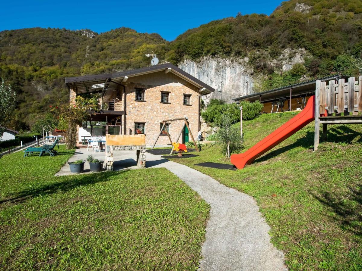 In A Green And Relaxing Atmosphere With Pool And Stunning Lake View Villa Marone Eksteriør bilde