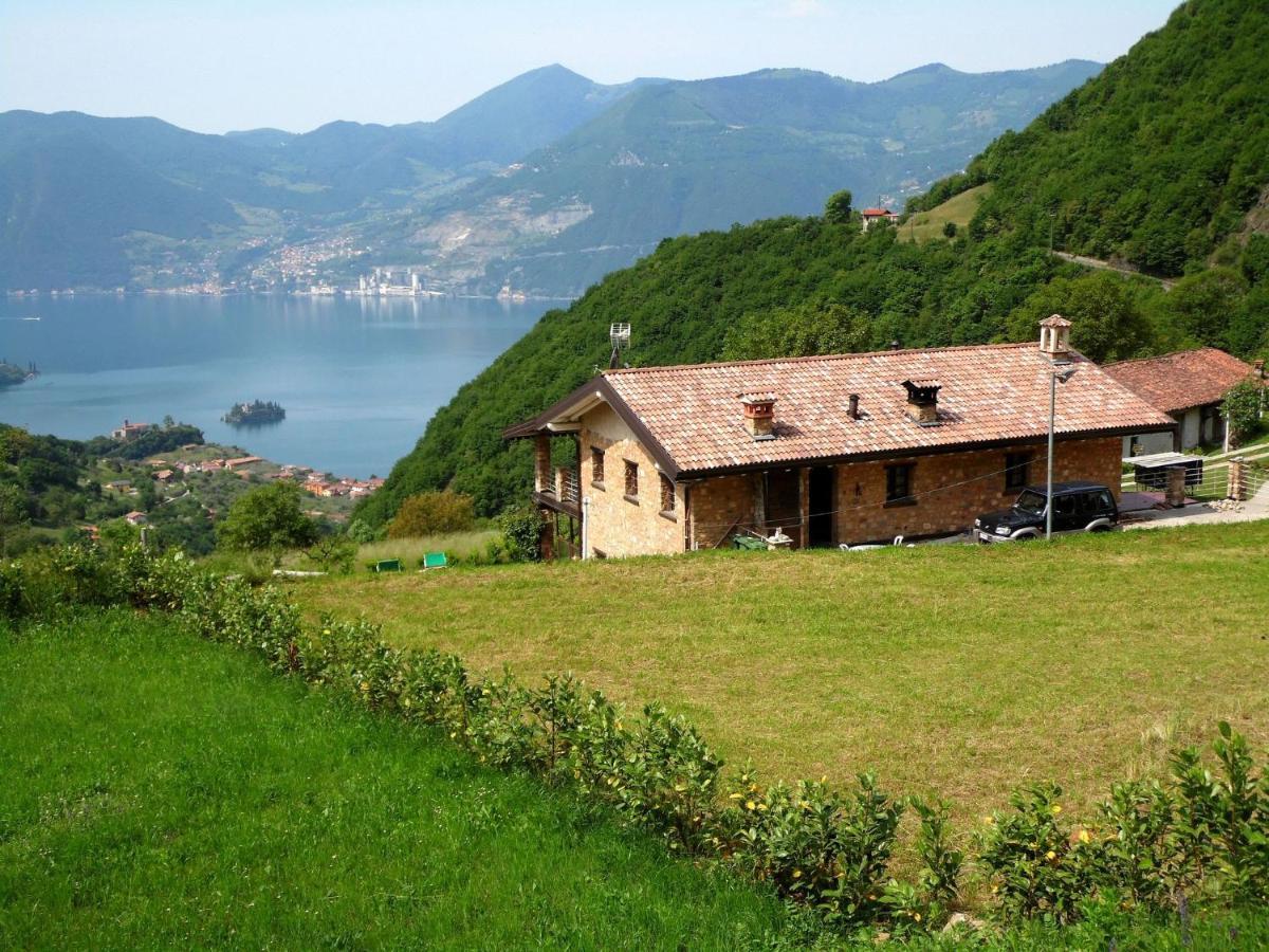 In A Green And Relaxing Atmosphere With Pool And Stunning Lake View Villa Marone Eksteriør bilde